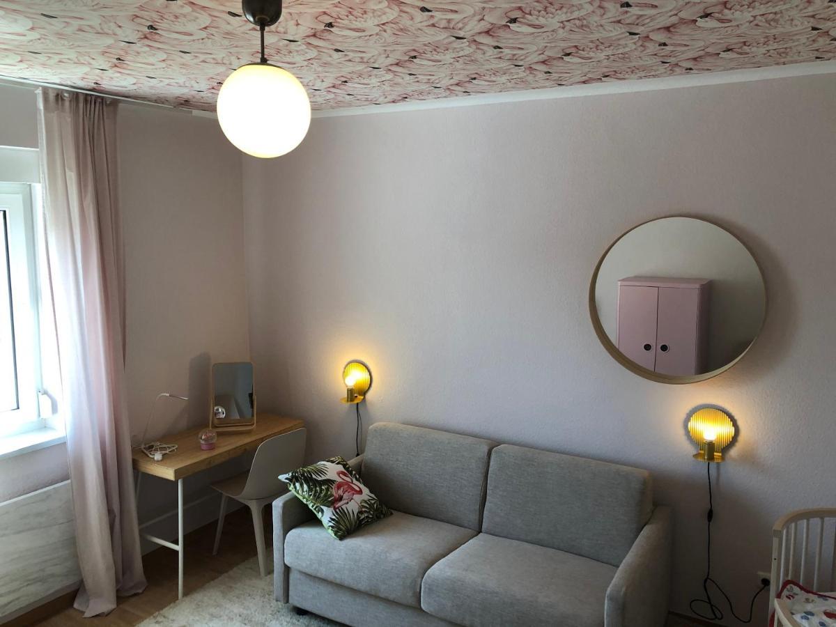 Altstadt Naehe 7 Min Fussweg Ueber Alte Maibruecke Zu Pension Mit Balkon & Garten, Ideal For Long Stay, Relocation Ochsenfurt Dış mekan fotoğraf