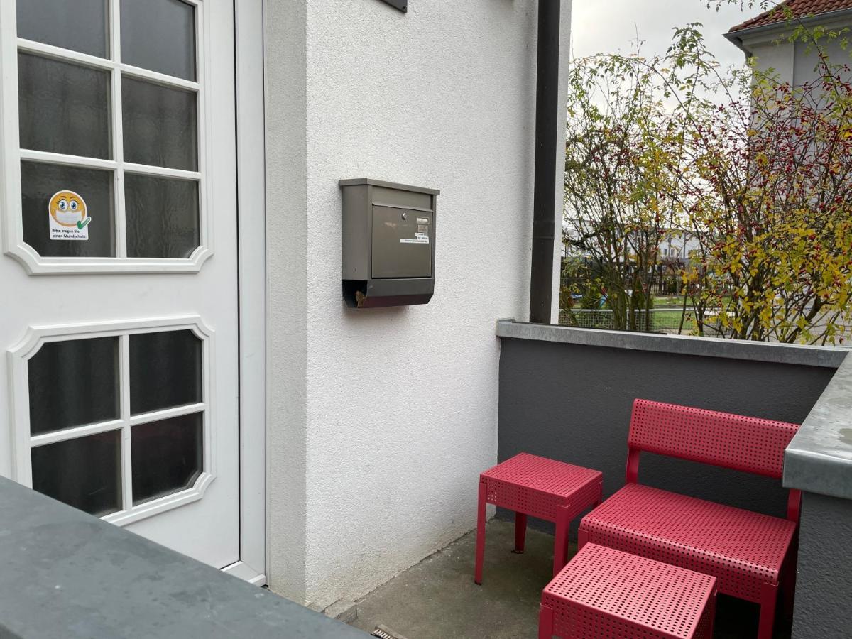 Altstadt Naehe 7 Min Fussweg Ueber Alte Maibruecke Zu Pension Mit Balkon & Garten, Ideal For Long Stay, Relocation Ochsenfurt Dış mekan fotoğraf